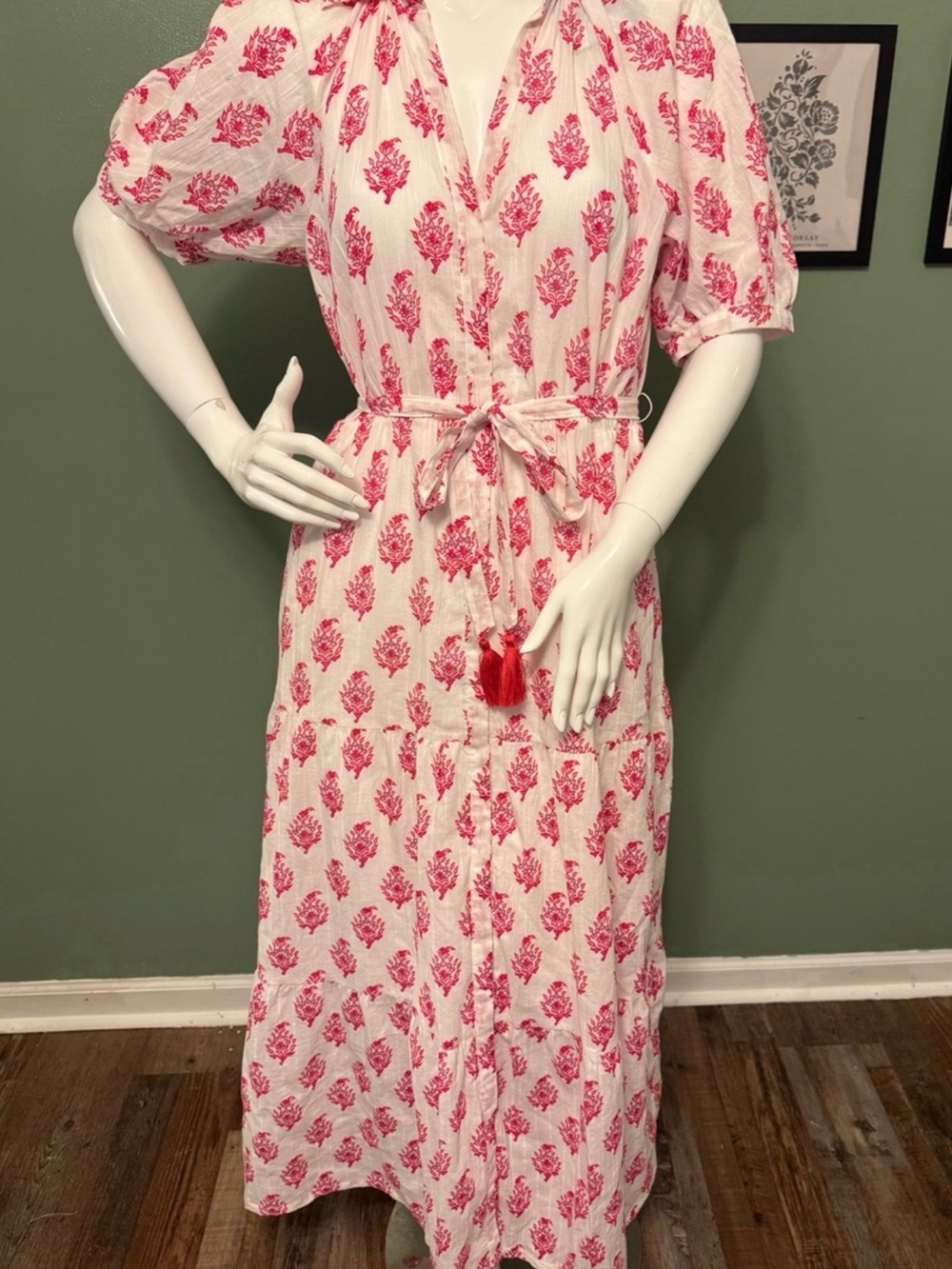 Roller Rabbit White Maxi Dress with Pink Floral Print NWT Size M